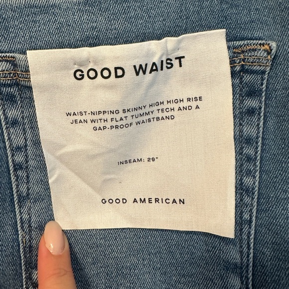 NWT: Good American Raw Hem Jeans - Picture 8 of 8
